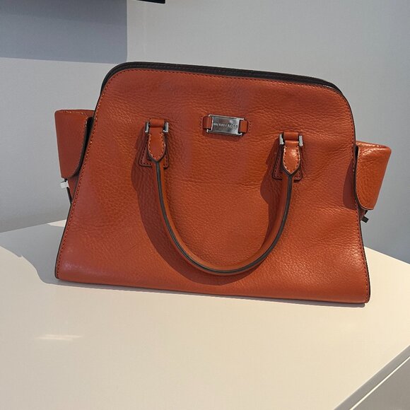 Michael Kors Medium purse - Picture 1 of 5